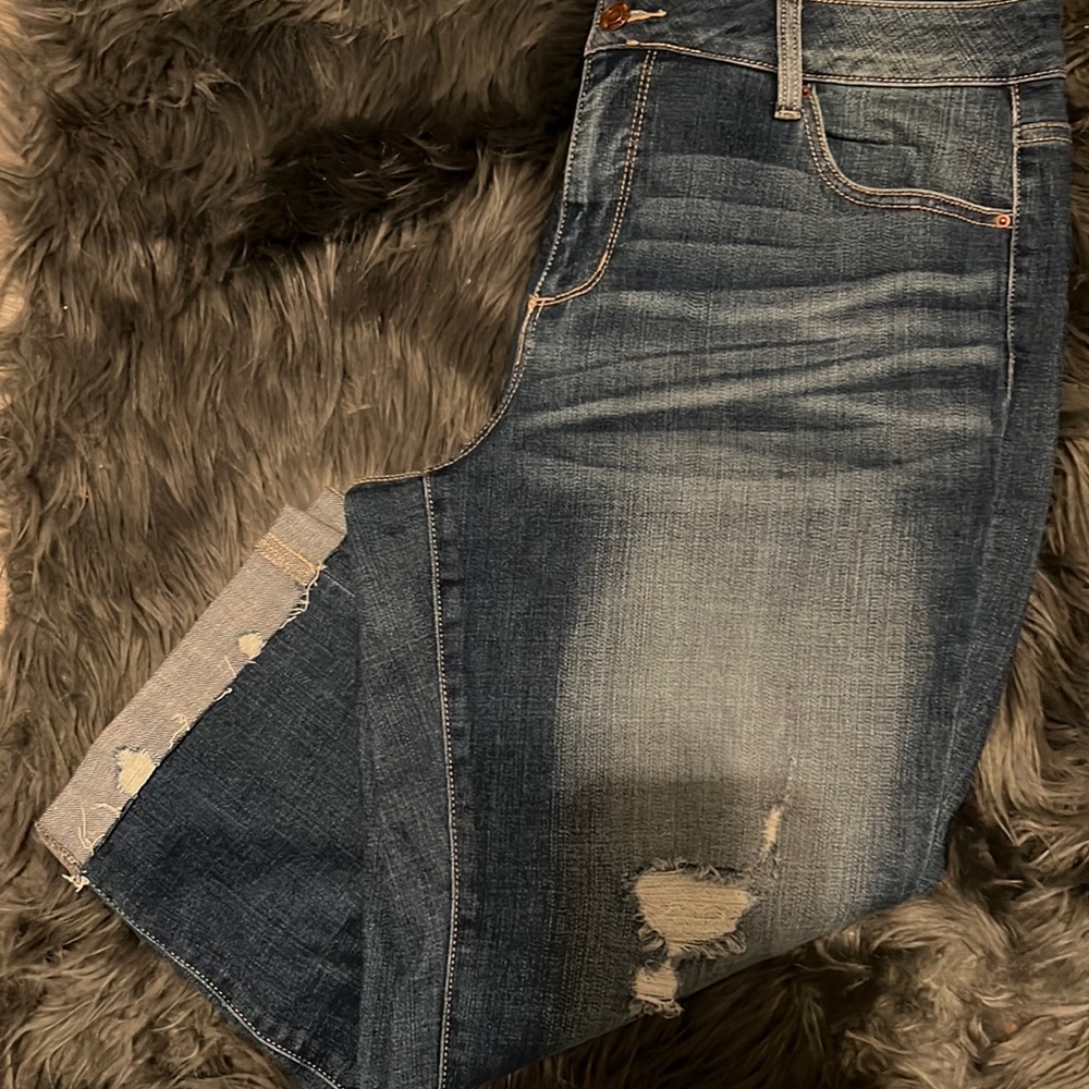 Mid Rise jeans nice color and stretch